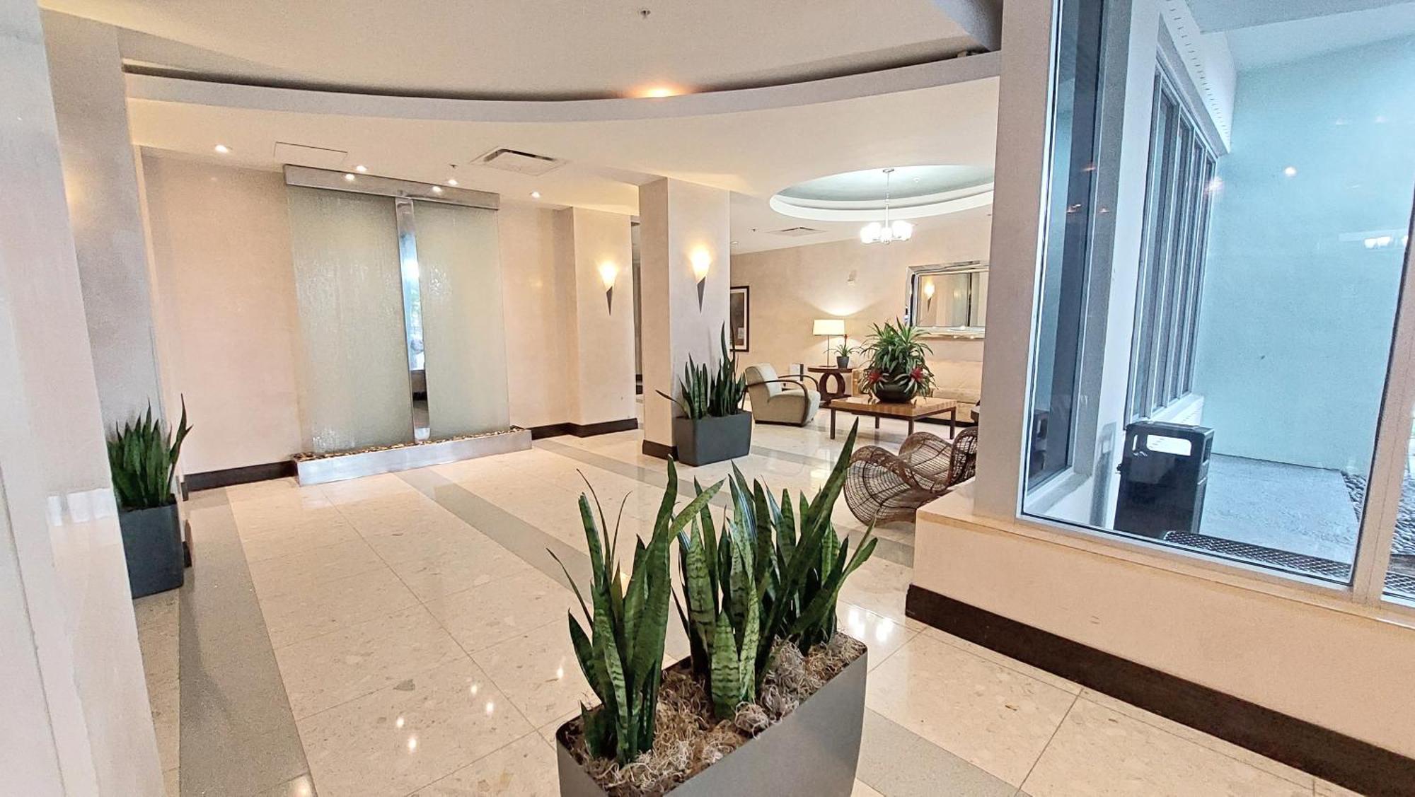 The Tides 2 Bedrooms 9Th Floor We Are On The Beach! 할리우드 외부 사진