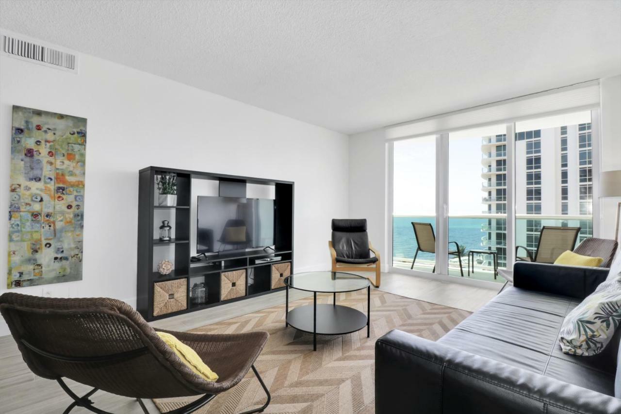 The Tides 2 Bedrooms 9Th Floor We Are On The Beach! 할리우드 외부 사진