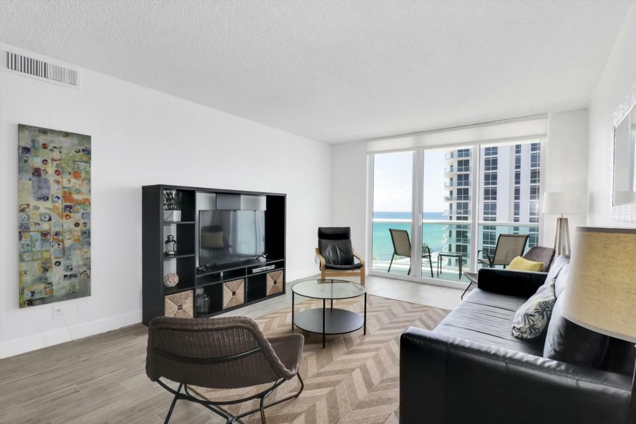 The Tides 2 Bedrooms 9Th Floor We Are On The Beach! 할리우드 외부 사진